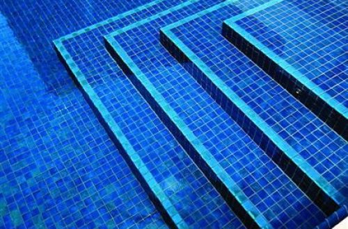 pool tiling